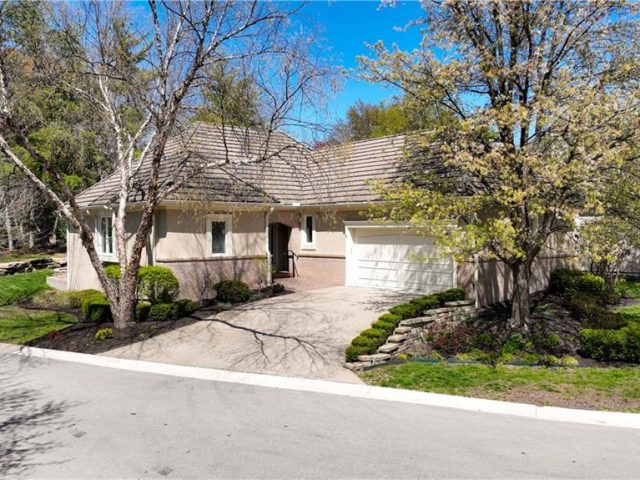 Homes for Sale in Kansas City, MO 64116 | 4602 N Holly Court