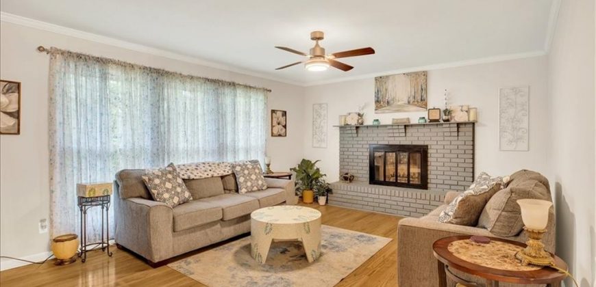 Homes for Sale in Liberty, MO 64068 | 1477  Spruce Avenue