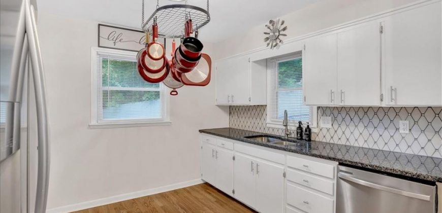 Homes for Sale in Liberty, MO 64068 | 1477  Spruce Avenue