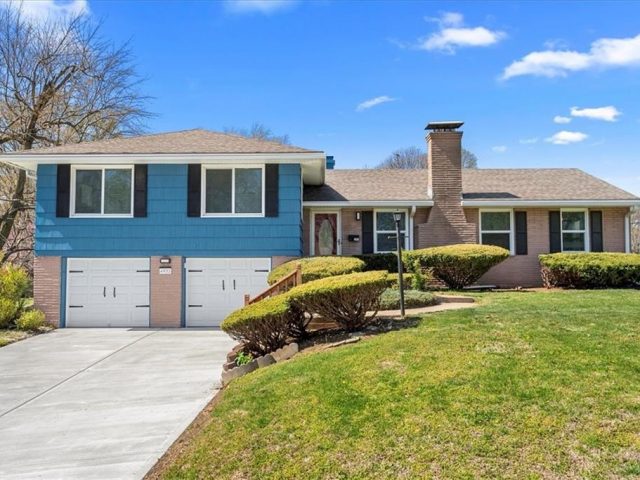 Homes for Sale in Kansas City, MO 64119 | 4932 NE Chouteau Drive