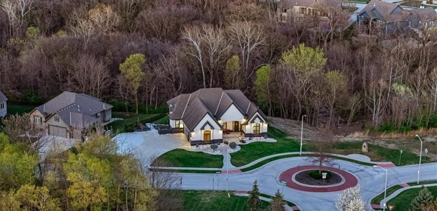 Homes for Sale in Gladstone, MO 64119 | 6837 N Myrtle Court