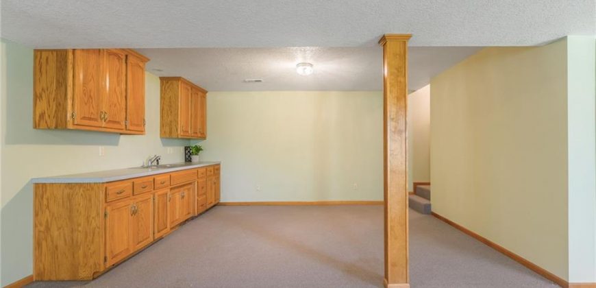 Homes for Sale in Liberty, MO 64068 | 900  Cambridge Circle