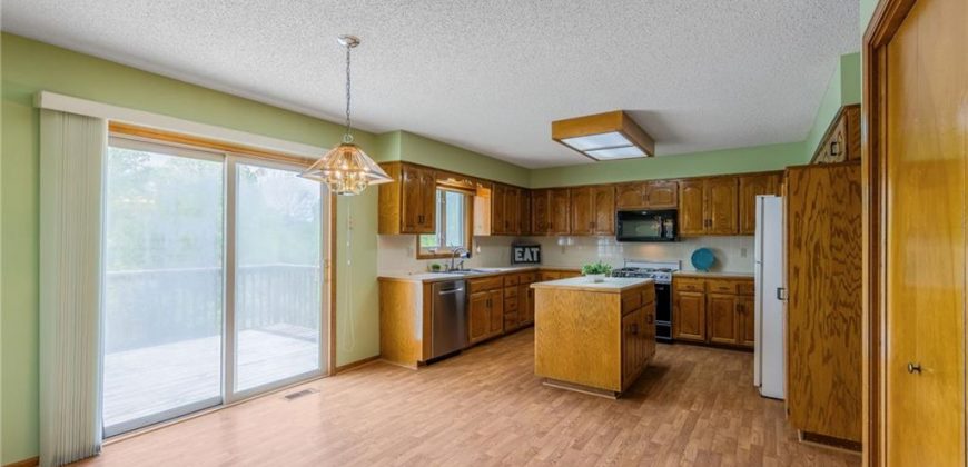 Homes for Sale in Liberty, MO 64068 | 900  Cambridge Circle