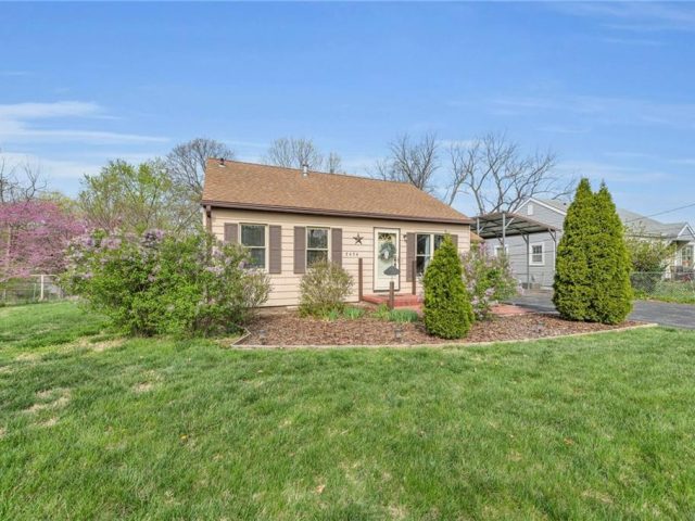 Homes for Sale in Kansas City, MO 64117 | 3434 NE Monterey Avenue