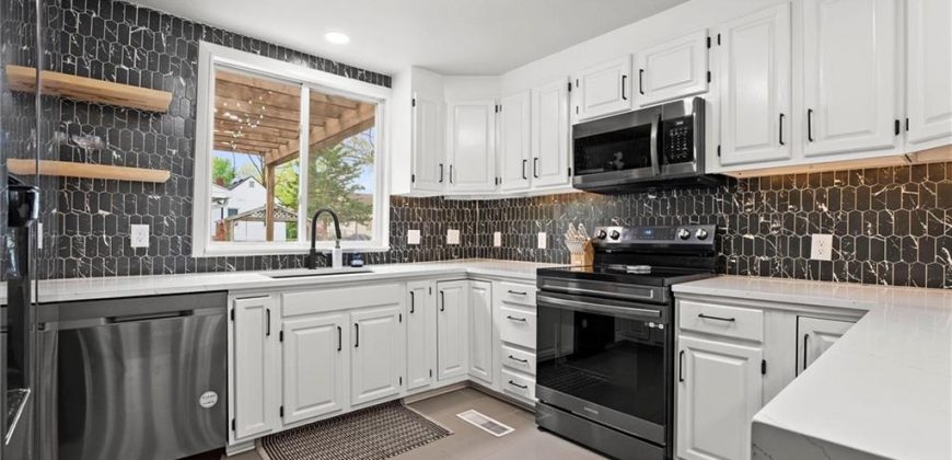Homes for Sale in Kansas City, MO 64118 | 1001 NE 67th Place