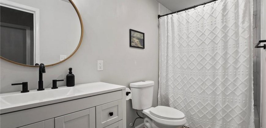 Homes for Sale in Kansas City, MO 64118 | 1001 NE 67th Place