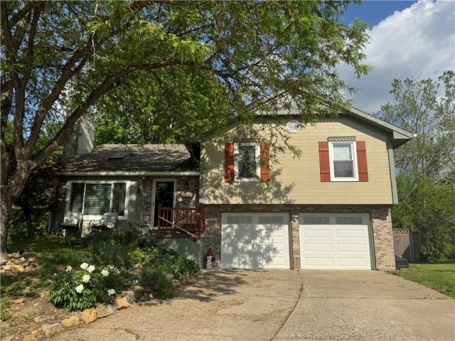 Homes for Sale in Kansas City, MO 64152 | 7105 N Atkins Street