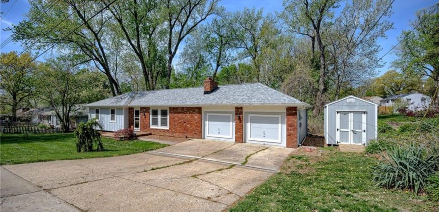 Homes for Sale in Riverside, MO 64150 | 922 NW Valley Lane