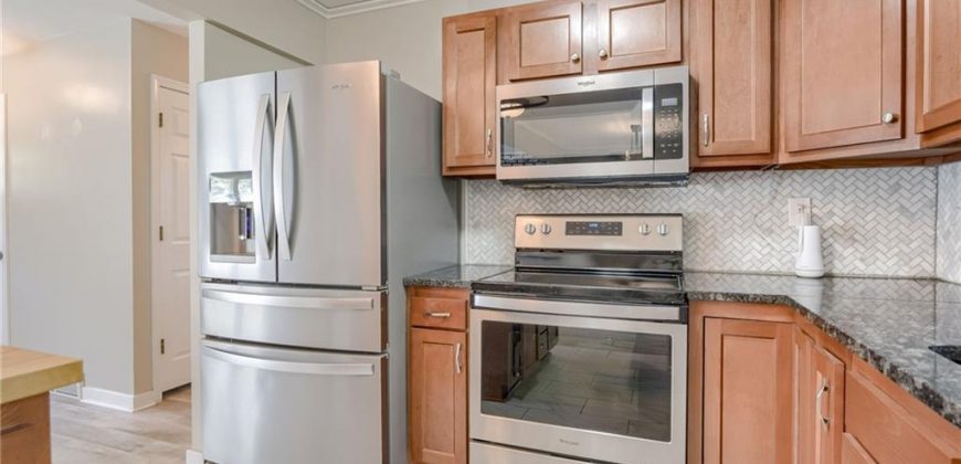 Homes for Sale in Riverside, MO 64150 | 922 NW Valley Lane