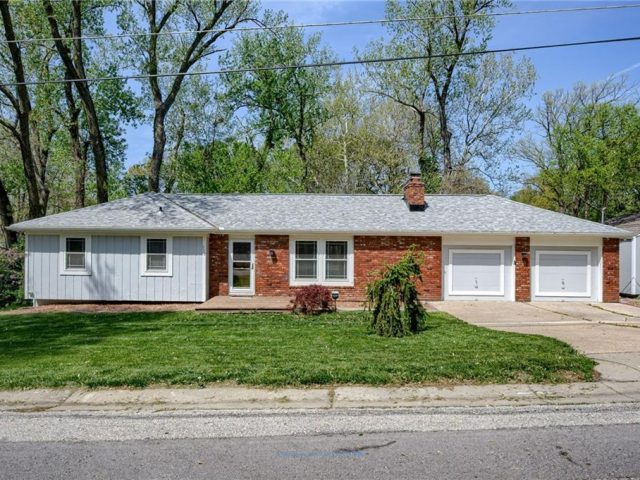 Homes for Sale in Riverside, MO 64150 | 922 NW Valley Lane