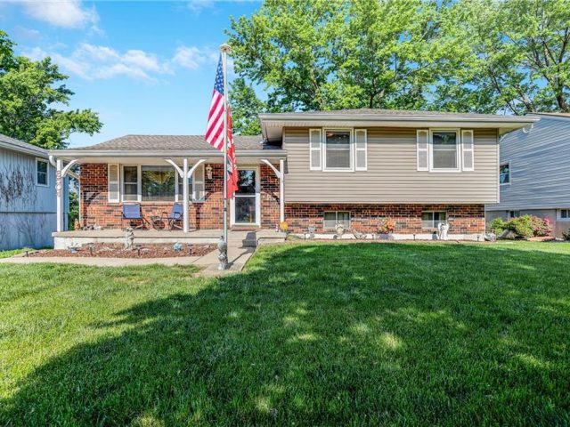 Homes for Sale in Kansas City, MO 64118 | 6504 N Mercier Street