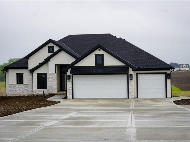 Homes for Sale in Platte City, MO 64079 | 10075 NW Hillboro Road