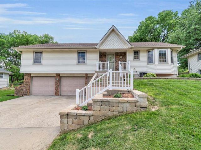 Homes for Sale in Kansas City, MO 64152 | 7419 NW 80th Terrace