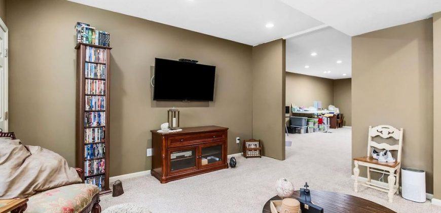 Homes for Sale in Kansas City, MO 64157 | 9008 N Hunter Avenue