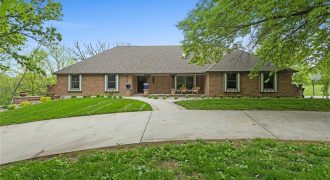 Homes for Sale in Kearney, MO 64060 | 17610  Riverbend Road