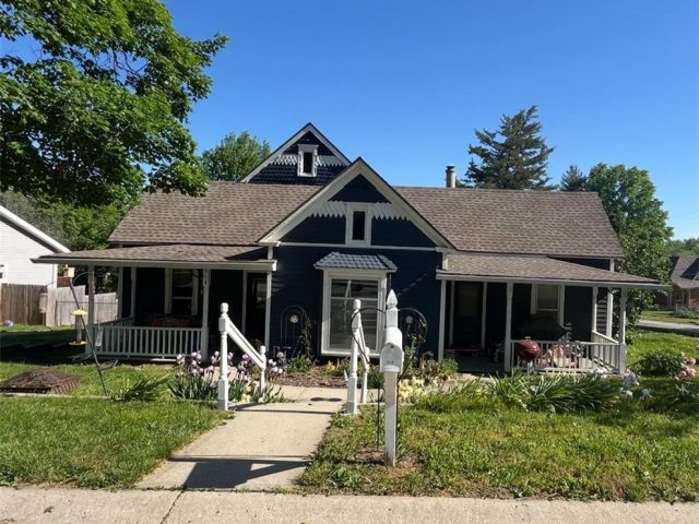 Homes for Sale in Smithville, MO 64089 | 514 E Woods Street