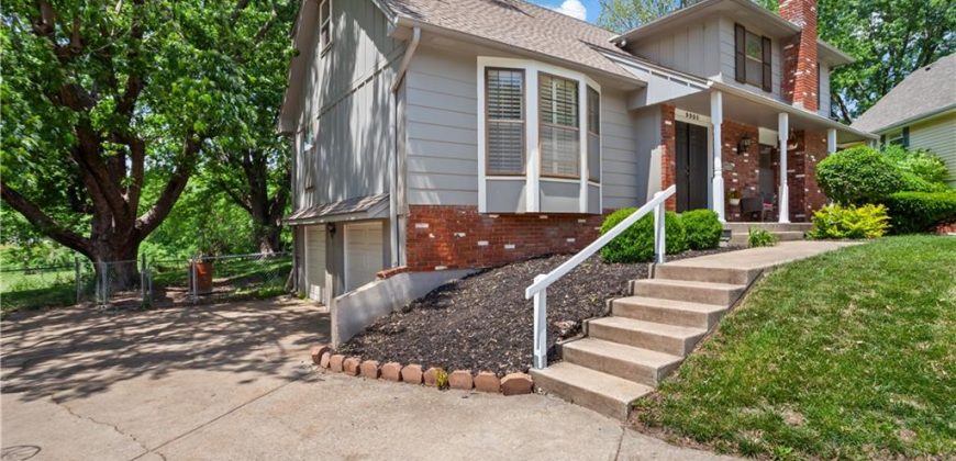 Homes for Sale in Kansas City, MO 64155 | 9950 N Charlotte Street