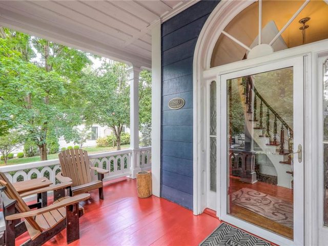 Homes for Sale in Liberty, MO 64068 | 450 E Franklin Street