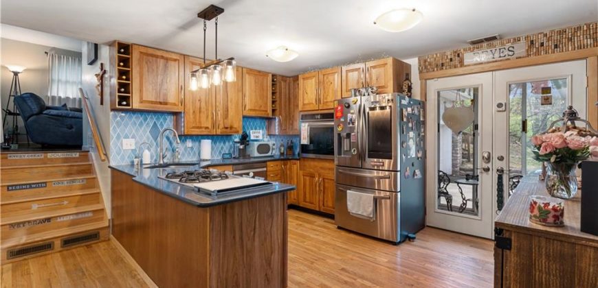 Homes for Sale in Kansas City, MO 64151 | 6814 NW Vista Avenue