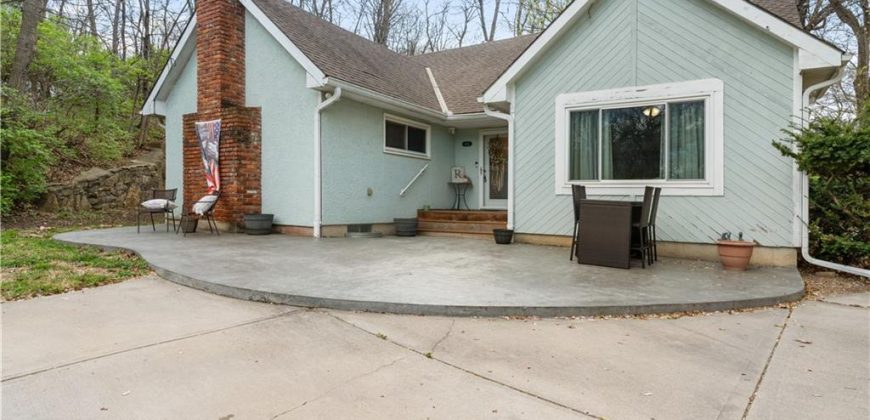 Homes for Sale in Kansas City, MO 64151 | 6814 NW Vista Avenue