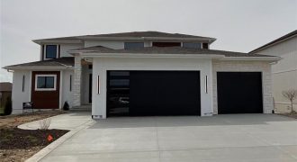 Homes for Sale in Riverside, MO 64150 | 4714  Sienna Ridge