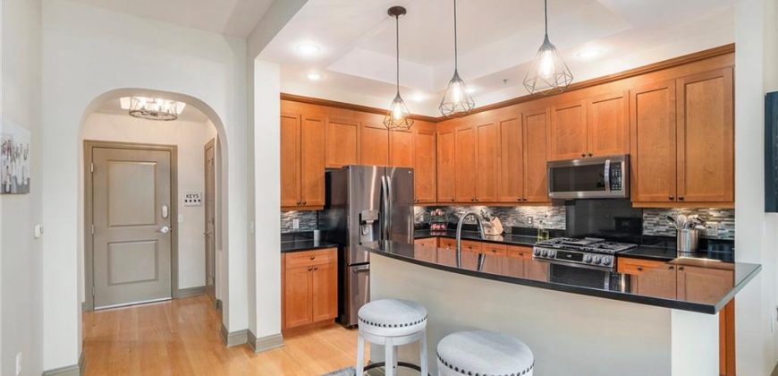 Homes for Sale in Kansas City, MO 64116 | 3800 N Mulberry Drive, Unit#206