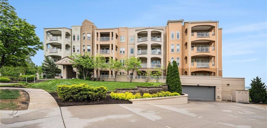 Homes for Sale in Kansas City, MO 64116 | 3800 N Mulberry Drive, Unit#206