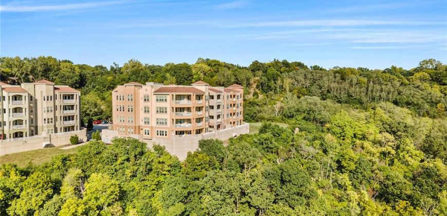 Homes for Sale in Kansas City, MO 64116 | 3800 N Mulberry Drive, Unit#206
