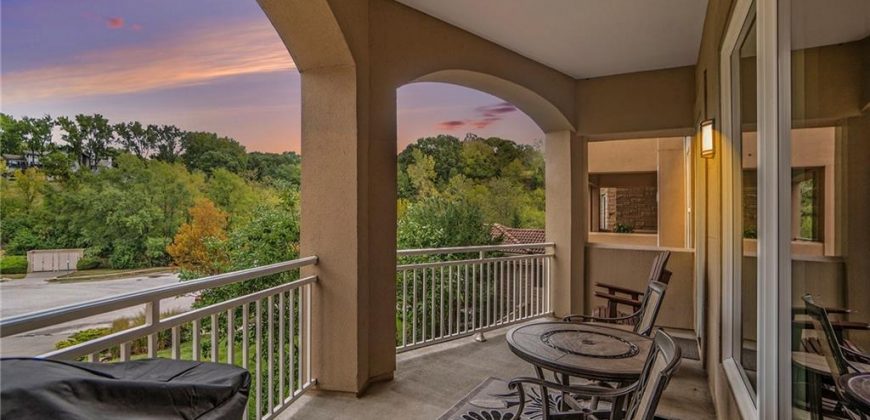 Homes for Sale in Kansas City, MO 64116 | 3800 N Mulberry Drive, Unit#206