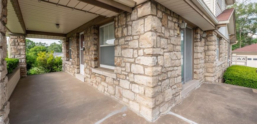 Homes for Sale in Kansas City, MO 64155 | 400 NE 88th Street