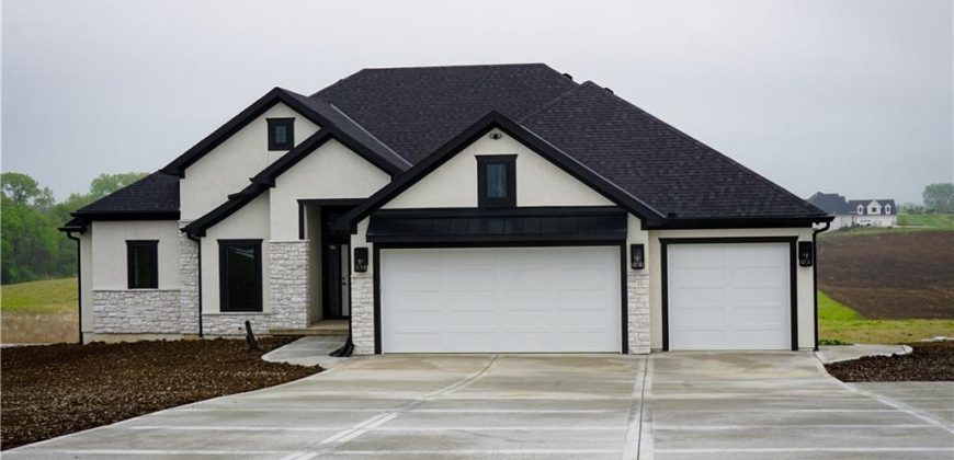 Homes for Sale in Platte City, MO 64079 | 10075 NW Hillsboro Road