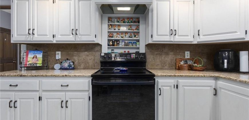 Homes for Sale in Kansas City, MO 64118 | 501 NE 74th Terrace