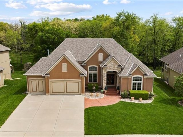 Homes for Sale in Kansas City, MO 64151 | 5401 NW 78TH Street