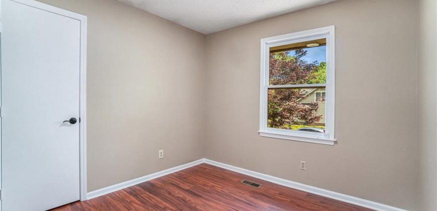 Homes for Sale in Kansas City, MO 64117 | 3837 NE Chaumiere Road