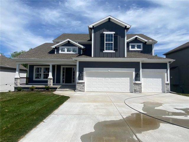 Homes for Sale in Kansas City, MO 64156 | 4822 NE 105th Street