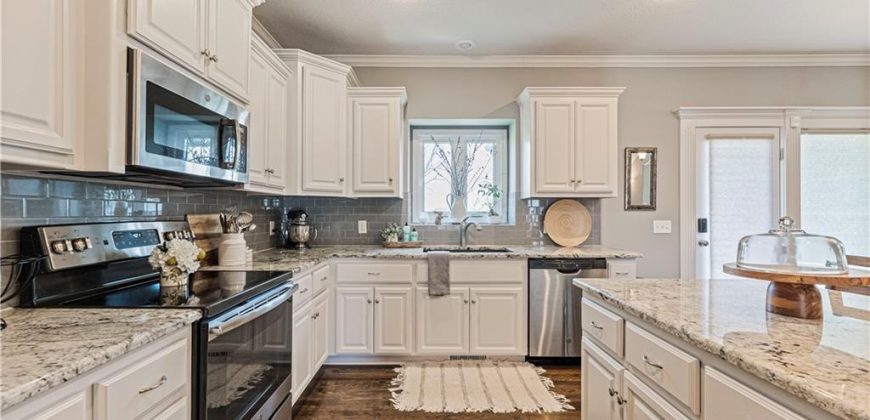 Homes for Sale in Liberty, MO 64068 | 1200  Silverleaf Court