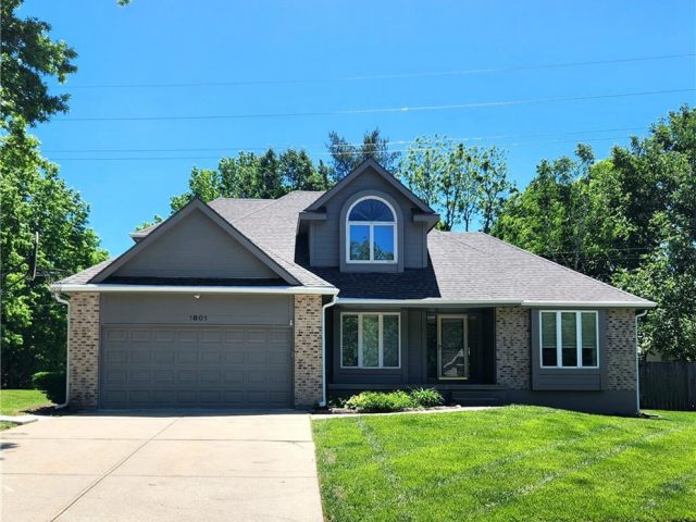 Homes for Sale in Liberty, MO 64068 | 1801  Dunwich Court