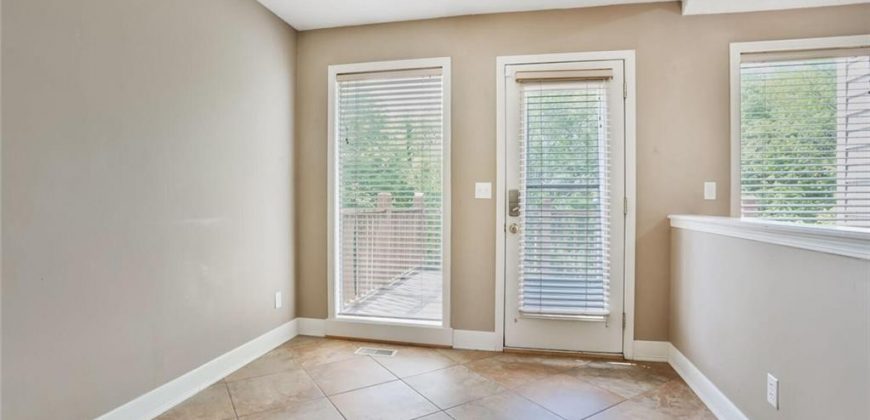 Homes for Sale in Parkville, MO 64152 | 6476 NW Valley Drive