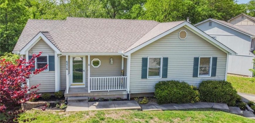 Homes for Sale in Parkville, MO 64152 | 6476 NW Valley Drive