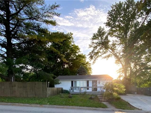 Homes for Sale in Kansas City, MO 64116 | 4400 N Virginia Avenue