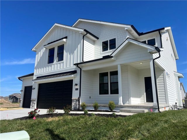 Homes for Sale in Kansas City, MO 64154 | 3000 NW 95th Terrace