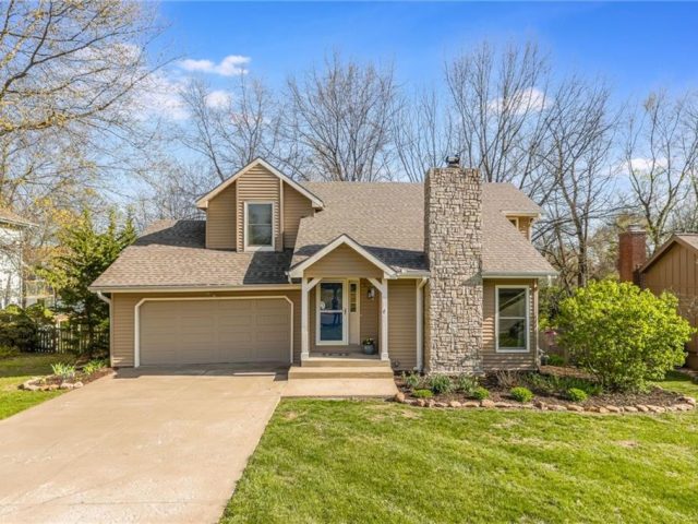 Homes for Sale in Kansas City, MO 64151 | 6203 NW 65th Street