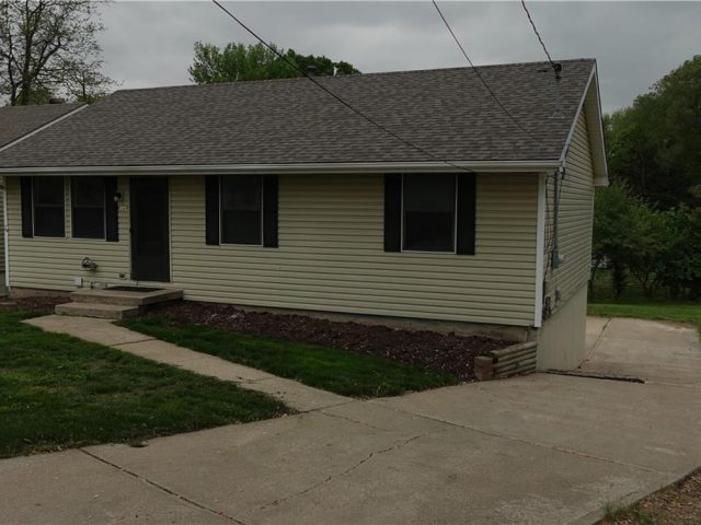 Homes for Sale in Kansas City, MO 64117 | 4724 N Oakley Avenue