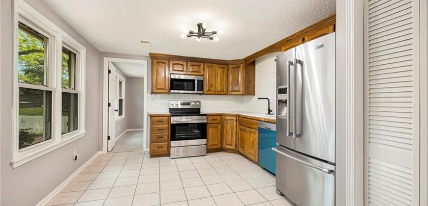 Homes for Sale in Kansas City, MO 64118 | 7934 N JEFFERSON Street
