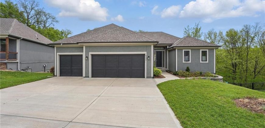 Homes for Sale in Parkville, MO 64152 | 6395  Sioux Drive
