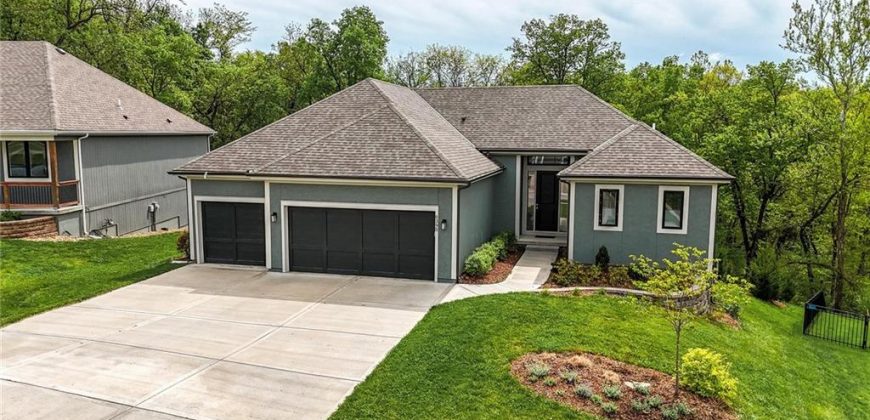 Homes for Sale in Parkville, MO 64152 | 6395  Sioux Drive
