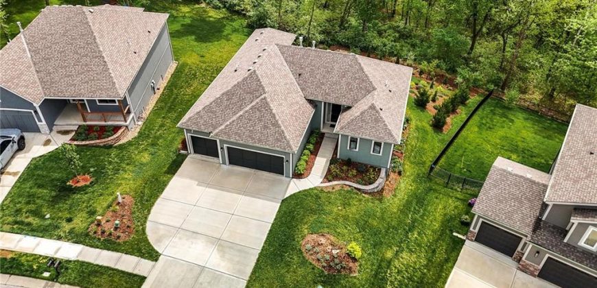 Homes for Sale in Parkville, MO 64152 | 6395  Sioux Drive