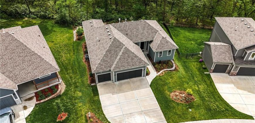 Homes for Sale in Parkville, MO 64152 | 6395  Sioux Drive