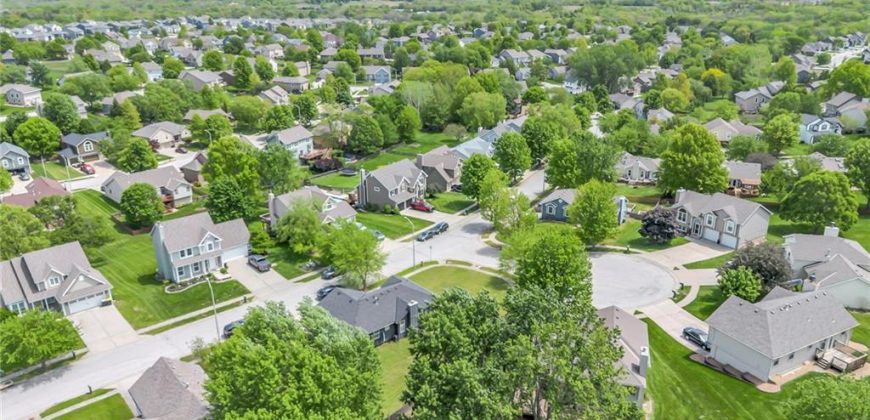 Homes for Sale in Kansas City, MO 64157 | 8811 NE 109th Street