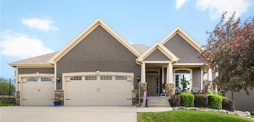 Homes for Sale in Kearney, MO 64060 | 701  Crestridge Drive